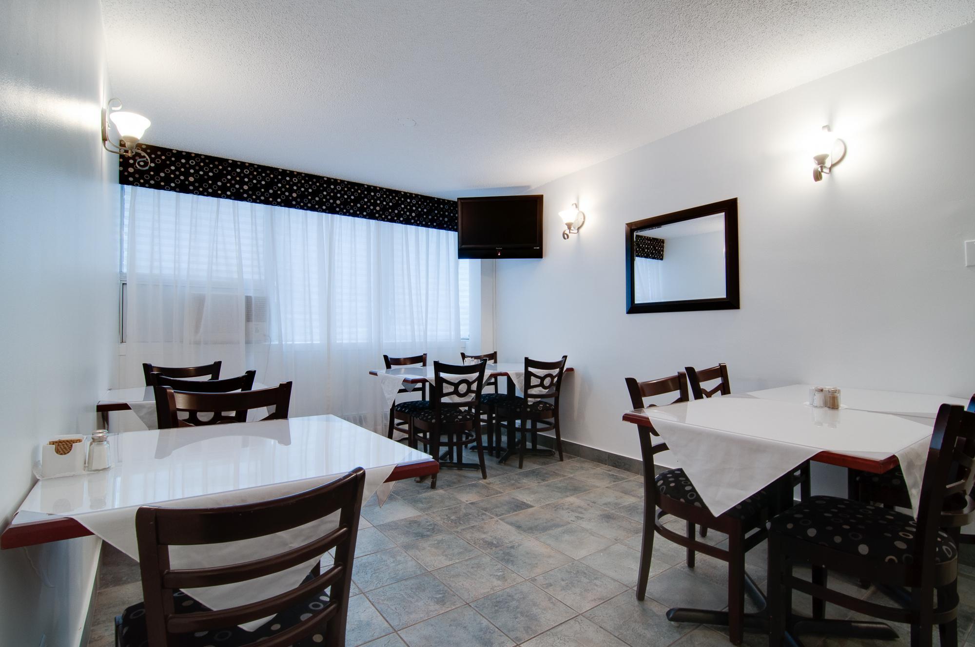 Hotel La Tour Belvédѐre Montréal Esterno foto