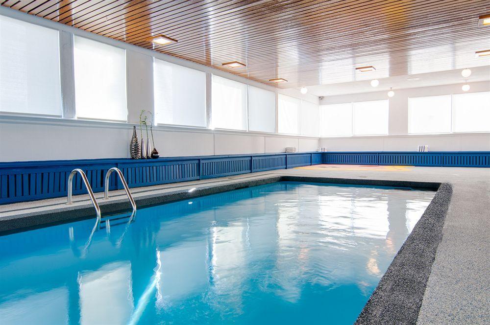 Hotel La Tour Belvédѐre Montréal Esterno foto